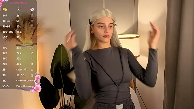 AdameShoyer's cam snapshot