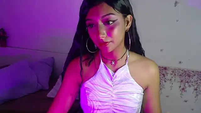 Emily_SoftSavage's cam snapshot