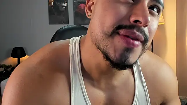 ApoloMakris live sex cam