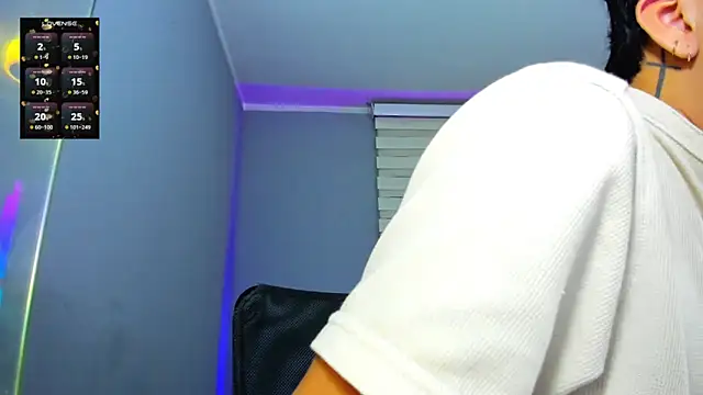 tom_Howard live sex cam