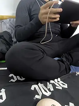 yazin19's cam snapshot