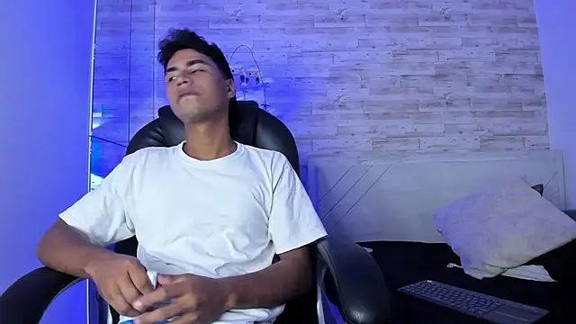 Simon_Pernia's cam snapshot