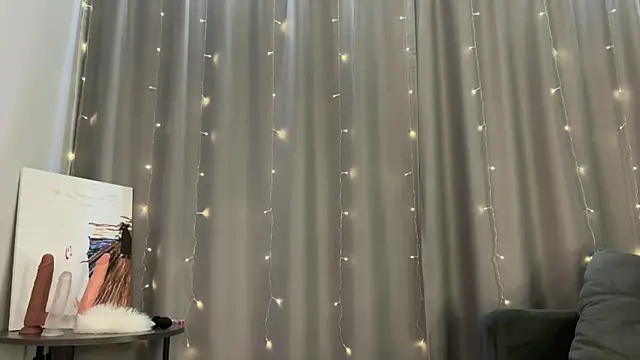 dontouchmyass's cam snapshot