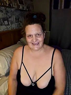 MissQueenBeex's cam snapshot