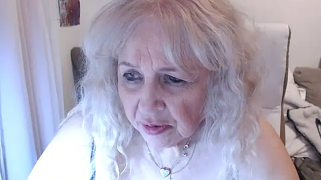 SusiLifeXXX's cam snapshot