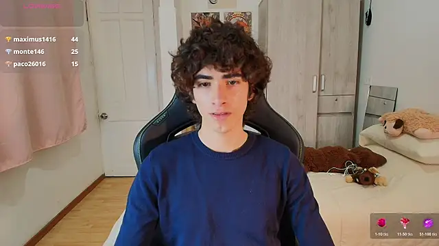 Nude_Boy18's cam snapshot