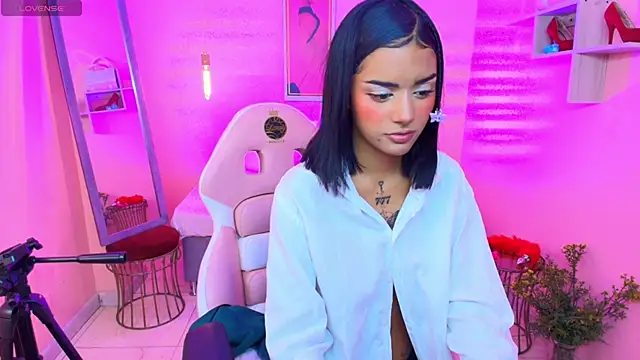 Milu_carbajal_x live sex cam