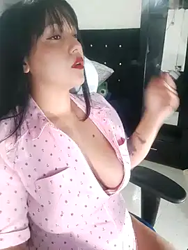 karly_hot_ live sex cam