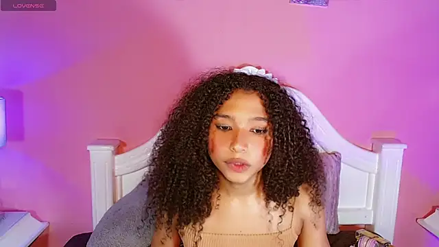 _IsabellaRousse live sex cam