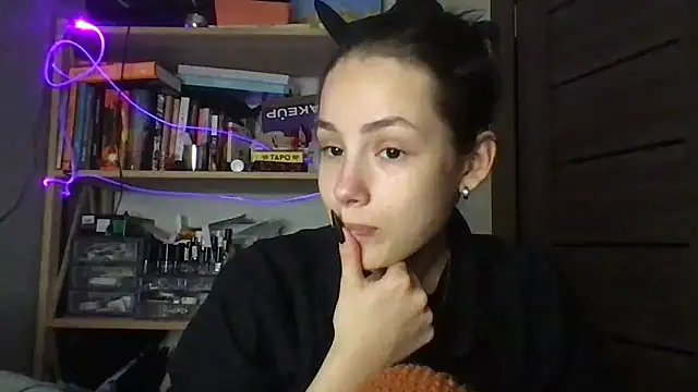 Yuna5343 live sex cam