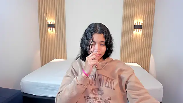 Ashleycooper5 live sex cam