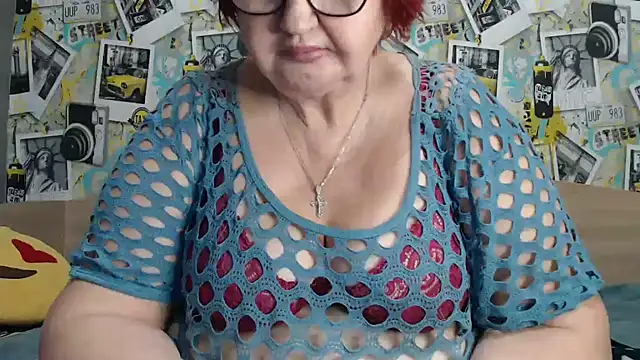 DeniseeRosea live sex cam