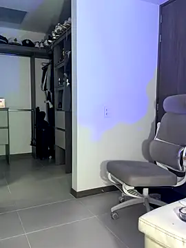 Andrew_Johnnson live sex cam