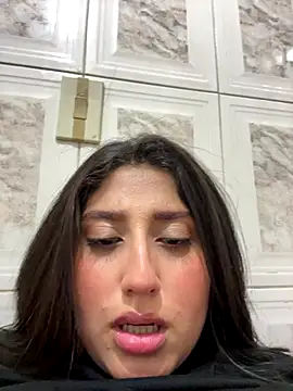 croftsmila live sex cam