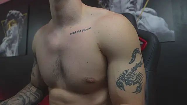 JacksonOlsenn live sex cam