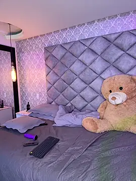 TinyCurlQueen's cam snapshot