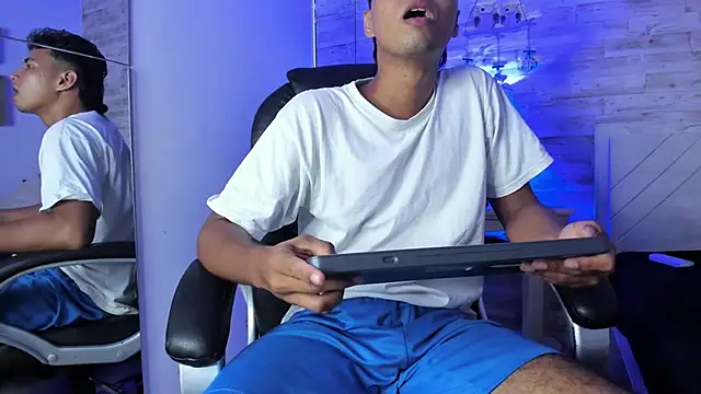 Simon_Pernia's cam snapshot