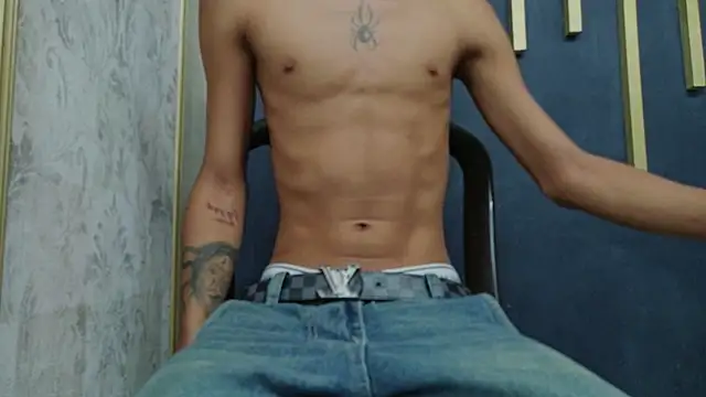 Just_D4v7's cam snapshot