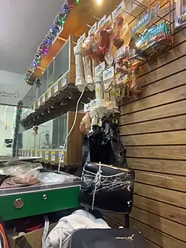 Leonardmoppet live sex cam