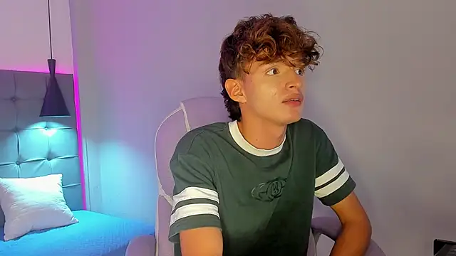 NicolasFerrer18 live sex cam