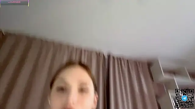 RinaModel live sex cam