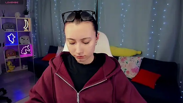 ClaraParks live sex cam