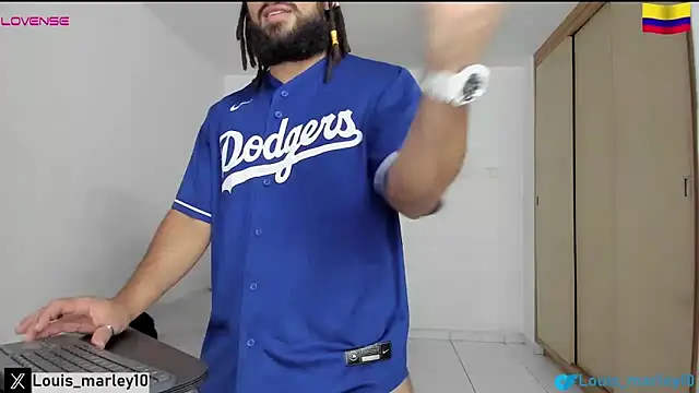Louis_marley__ live sex cam