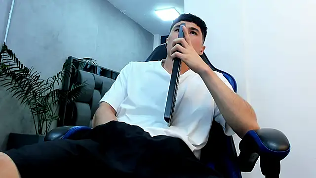 roan_birkin live sex cam