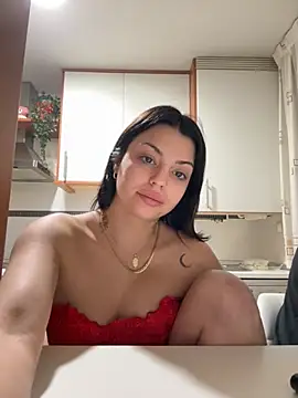 Noeliagglow live sex cam