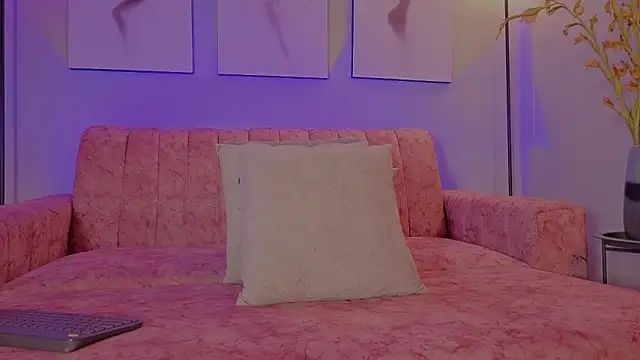 Juliana_Saenzz live sex cam