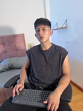 Andy_Justgame live sex cam