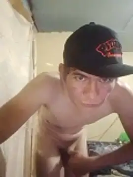 Cloud0nMycock live sex cam