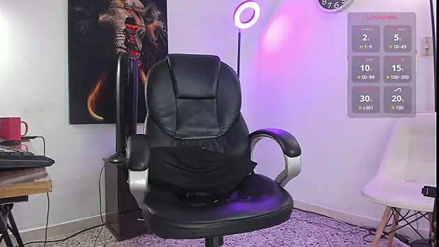 Ethan_Castellano live sex cam