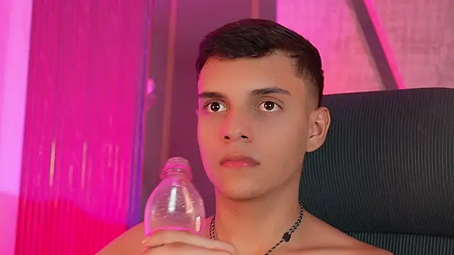 JacobRoberts1 live sex cam