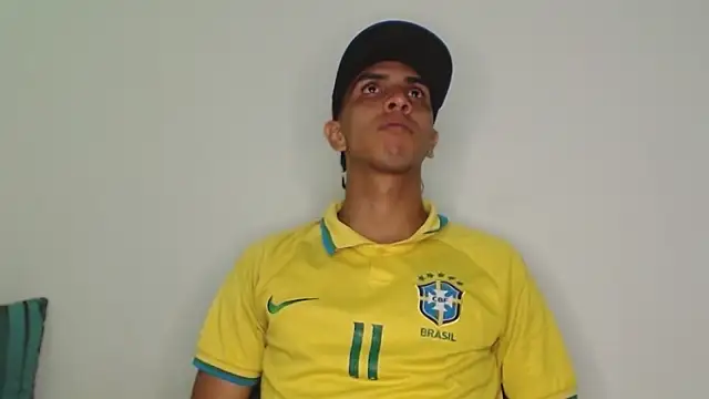 Monkey_uchiha777 live sex cam