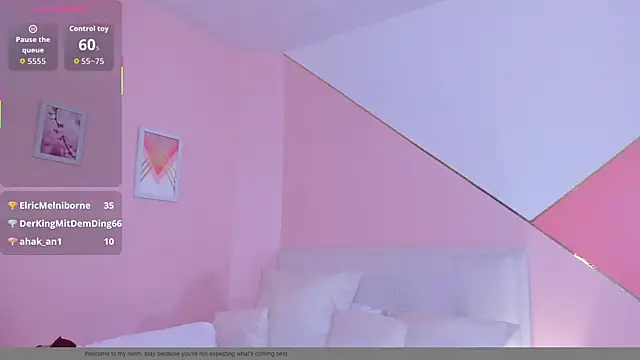 mae_lyra live sex cam