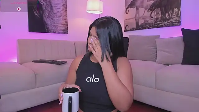 alaia7h live sex cam