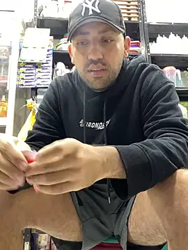 JuanZapata33 live sex cam