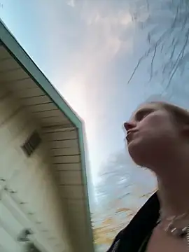 ClumsyLink live sex cam