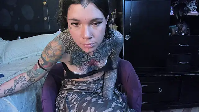 Lilmarieee live sex cam