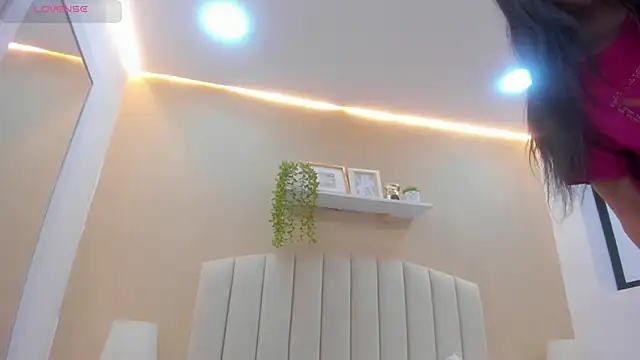 Mia_thompson_19 live sex cam