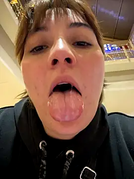 Maggie_Geller live sex cam