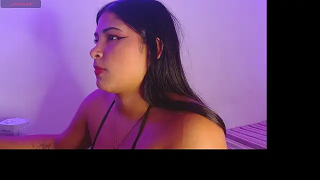 sarafox_10 live sex cam