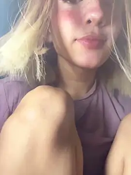 SweetBunnyGF's cam snapshot