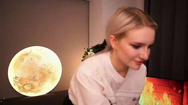 DorthaDunt's cam snapshot