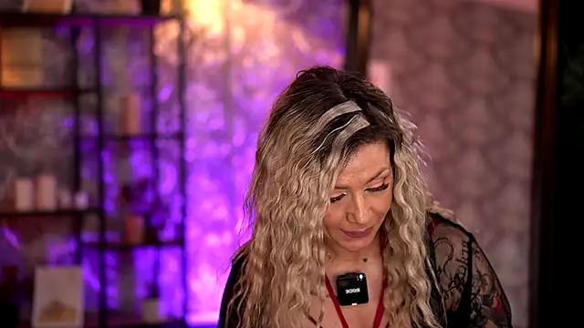 AlmaVelia's cam snapshot