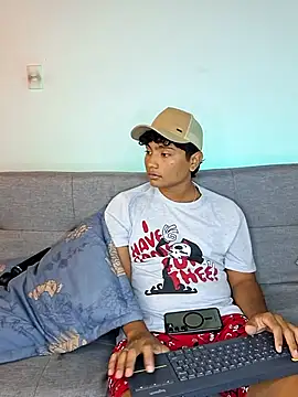 _Ottis_'s cam snapshot