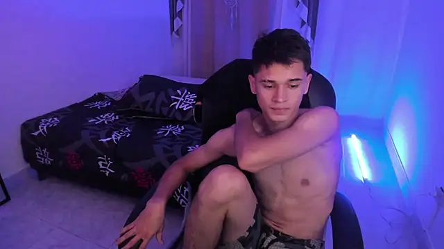 Aron_Boyy's cam snapshot