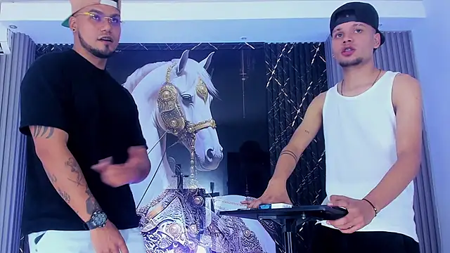 handsome_boys22's cam snapshot