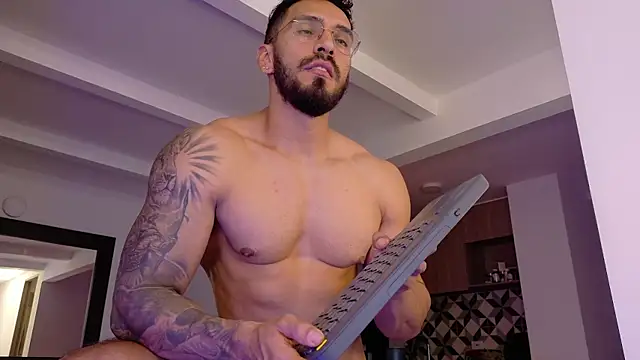 tony_muscle's cam snapshot